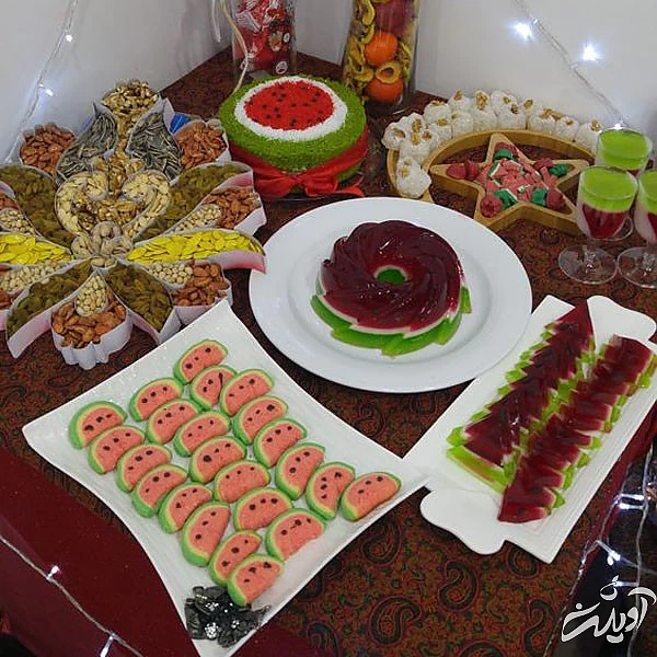 تزیین میز شب یلدا تزیین میز شب یلدا ساده و شیک جدیدترین تزیینات شب یلدا تزیین سفره یلدا با برگ پاییزی تزیین شب یلدا سنتی تزیین شب یلدا برای عروس تزیین سفره شب یلدا لاکچری عروس سفره شب یلدا امسال تزیین سفره شب یلدا روی زمین jcddk ldc af dgnh 